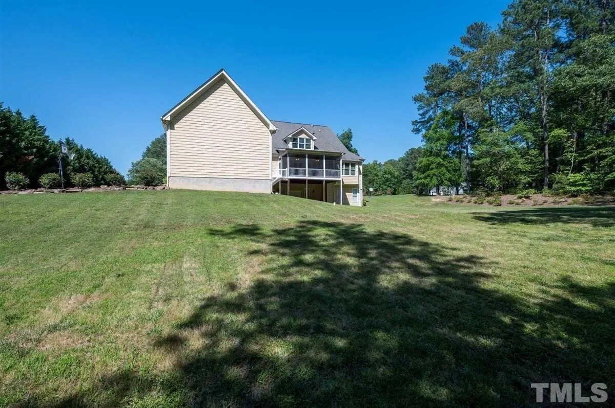 Building Photo - Room in House on Raven Wood Dr