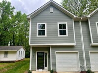 Building Photo - 9247 Eleanor Dr