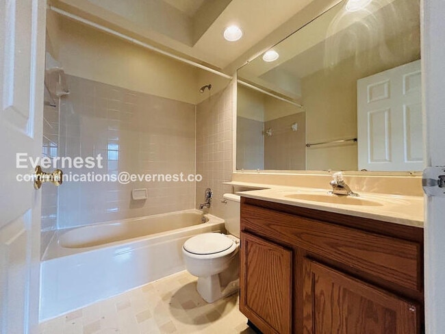 Building Photo - 20865 Sandstone Square