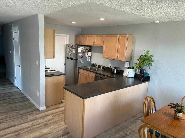 Kitchen updated 2019 - 4202 Monroe Dr