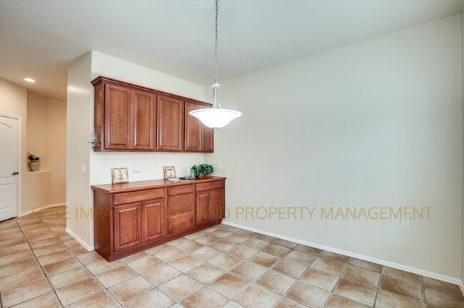 Building Photo - 316 W Sunrise Vista Dr