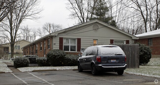 Building Photo - 41 Crestview Dr