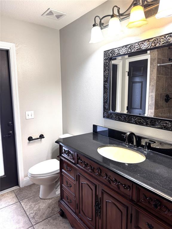 Building Photo - 2616 Hickory View Loop