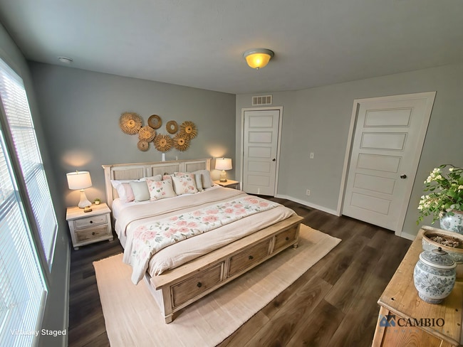 Building Photo - 19 Hummingbird Dr