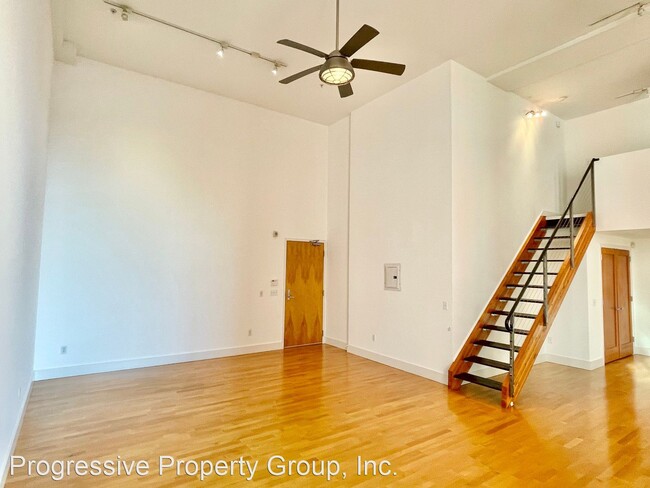 Building Photo - 1 br, 2 bath House - 200 Townsend #27