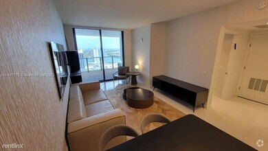 Building Photo - 1 br, 1.5 bath Condo - 1600 NE 1st Ave Apt...