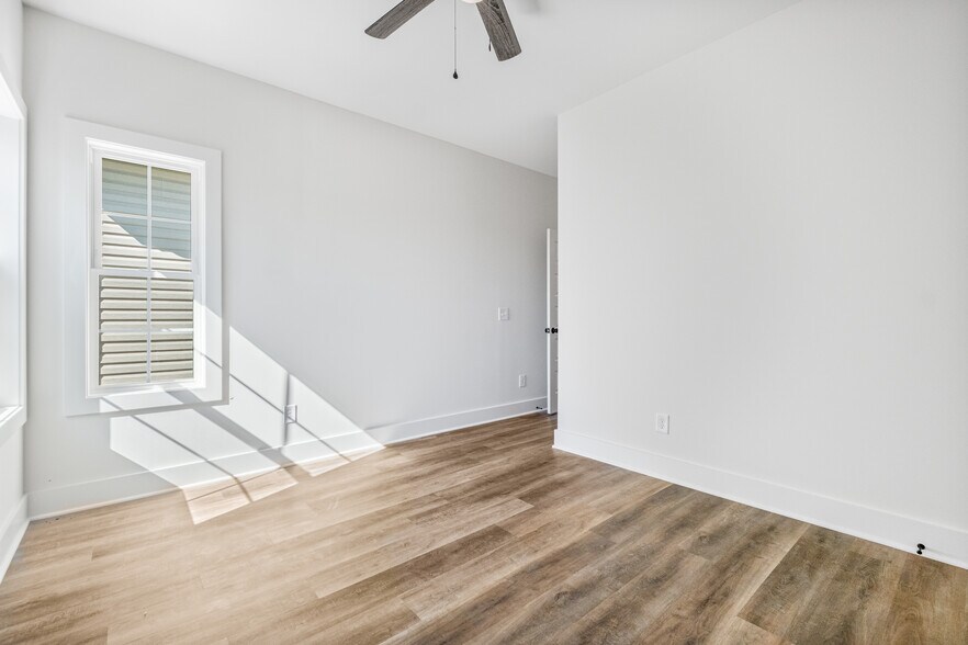 Building Photo - 1336 Plum St