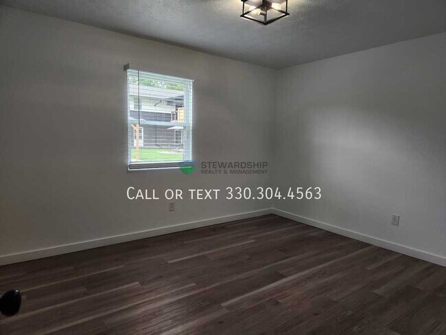 Building Photo - 5025 Massillon Rd