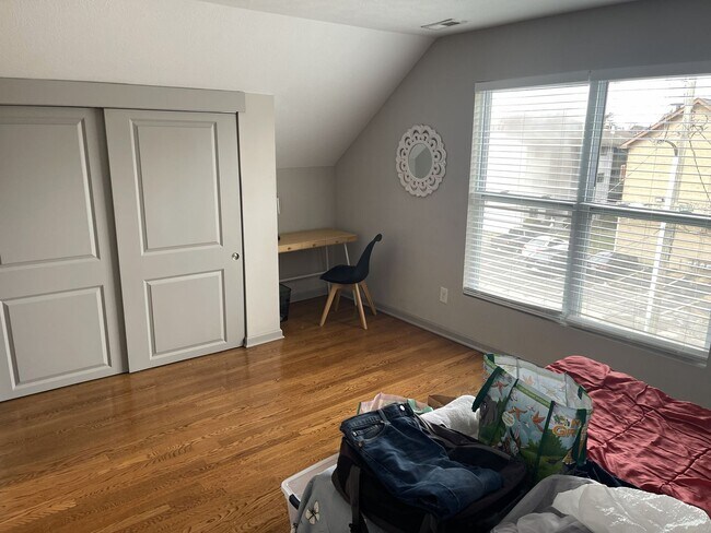 Building Photo - 94 Mcmillen