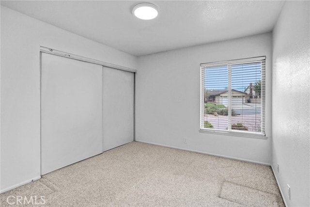 Building Photo - 423 N Rock River Dr