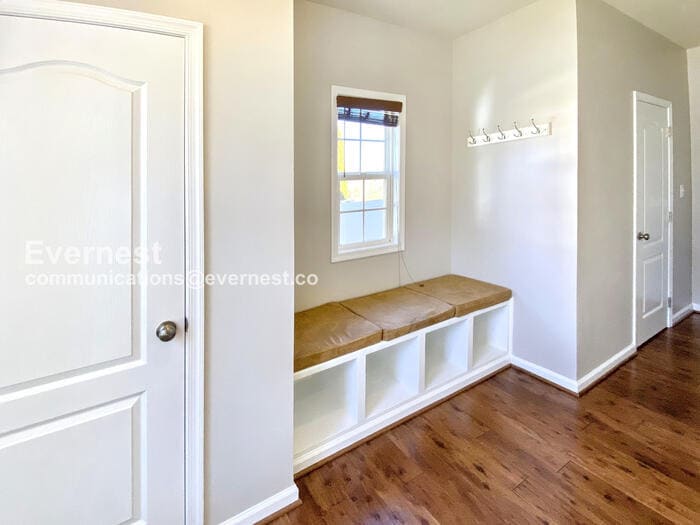 Building Photo - 99 Coachman Cir