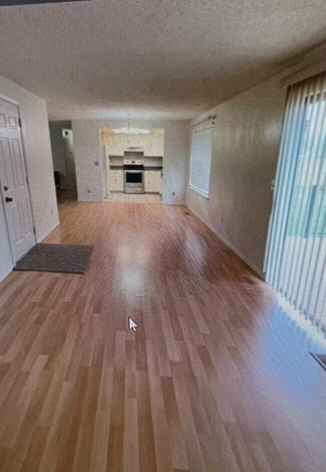 Building Photo - 3 BED 1.5 BATH RAMBLER - PORT ORCHARD