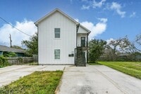 Building Photo - 4405 Mallow St