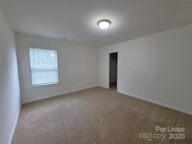 Building Photo - 2208 Apple Glen Ln