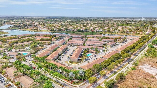 Building Photo - 2342 SE 10th St