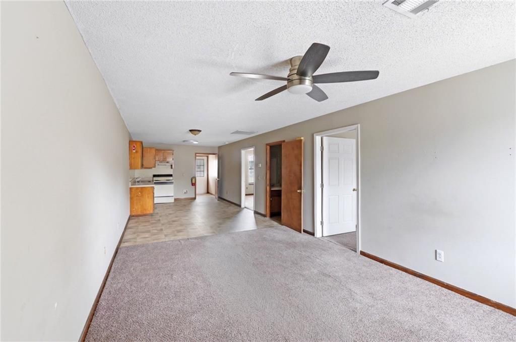 Building Photo - 124 Evergreen Trail SE