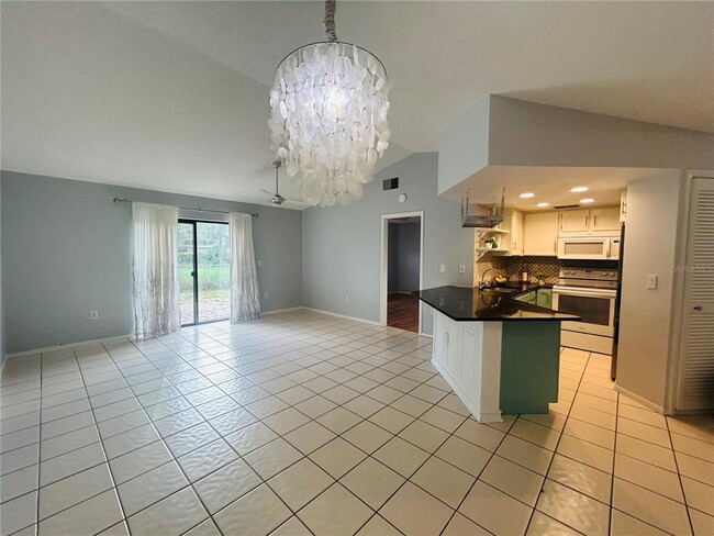 Building Photo - 5717 Deer Hollow Trail