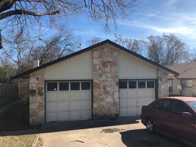 Building Photo - 9609 Aberdeen Way