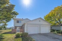 Building Photo - 713 Mariners Point