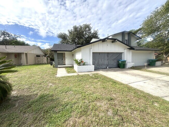 Primary Photo - 640 Macduff Ln