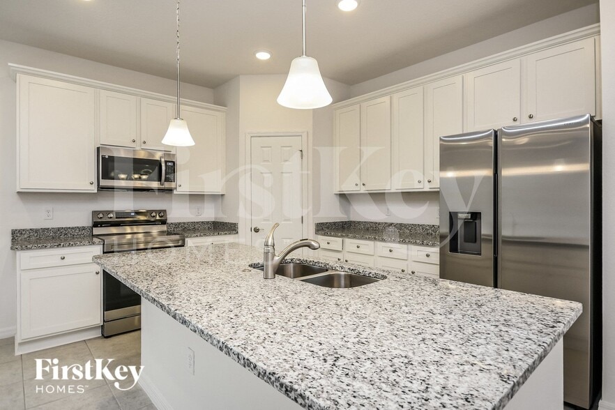 Building Photo - 1173 Spokane Pt