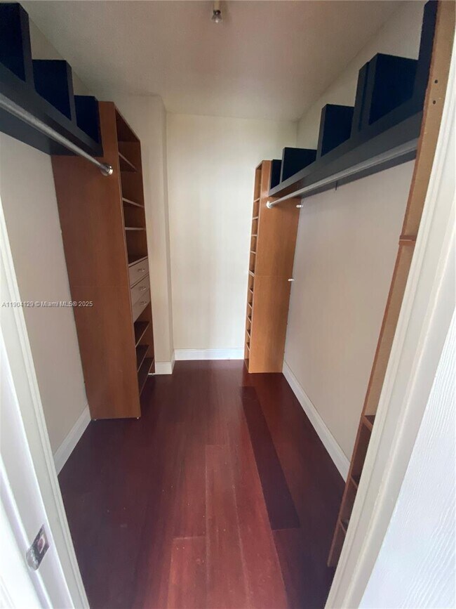 Building Photo - 2801 NE 183rd St