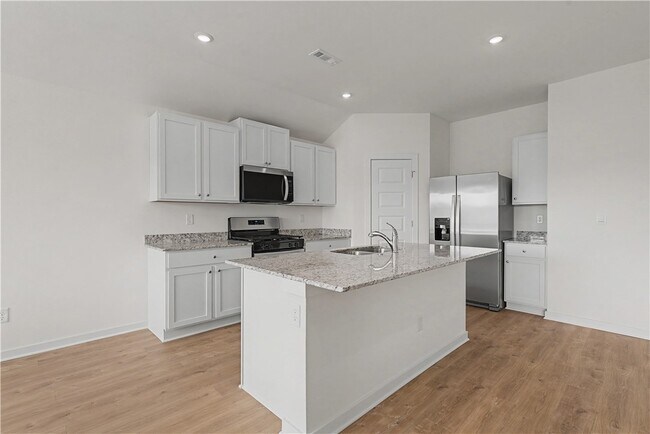 Building Photo - 3021 Laredo Ln