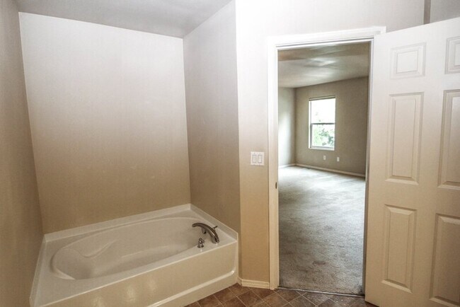 Building Photo - 4131 240th Place Southeast