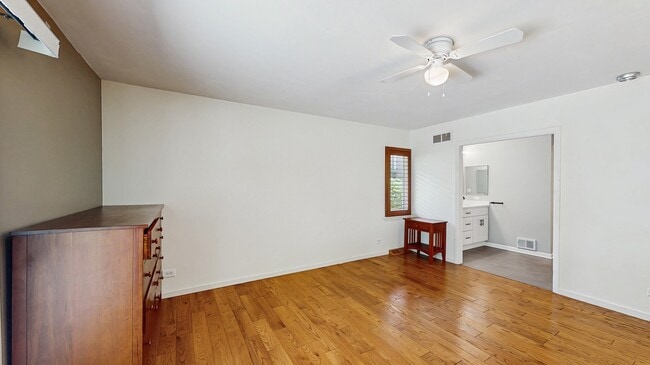 Building Photo - 1132 Barberry Ct