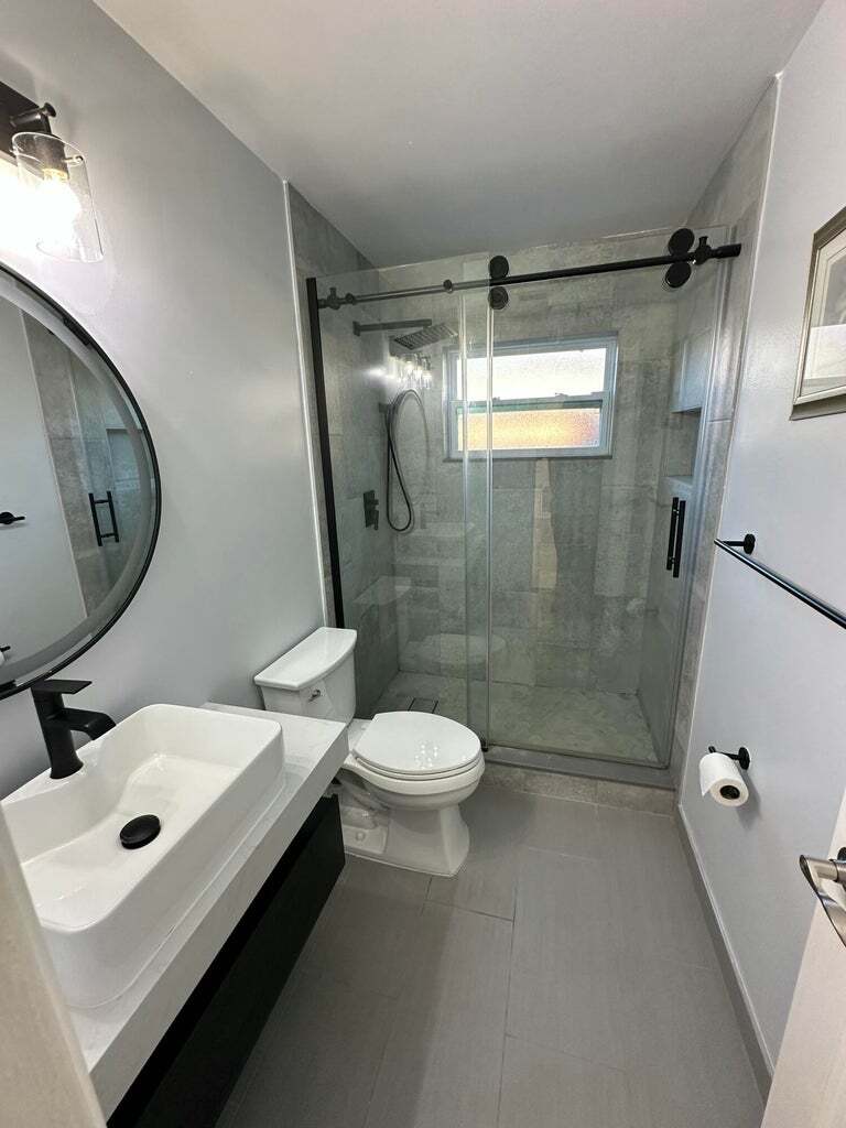 Building Photo - 3291 SW 4th St