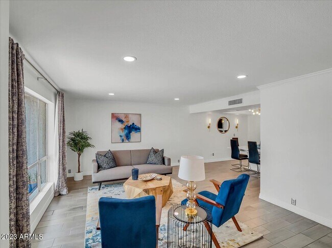 Building Photo - 3351 E Las Rocas Dr