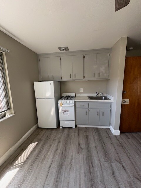 Building Photo - 5499 Claremont Ave
