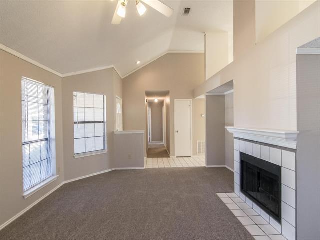 Building Photo - 1520 Mayflower Dr