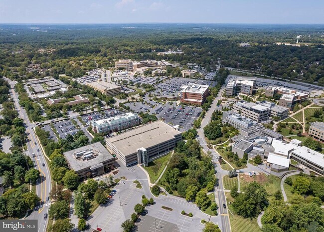 Building Photo - 10544 Eastwind Way