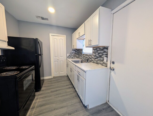 Building Photo - Coming Soon