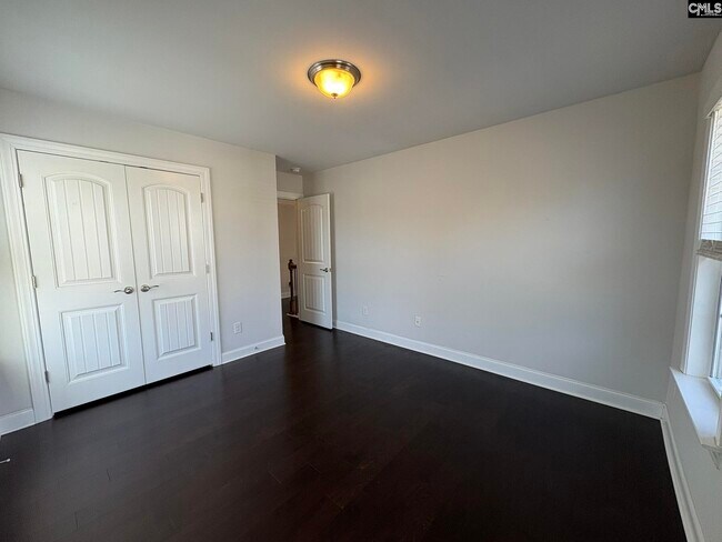 Building Photo - 178 Thacher Lp