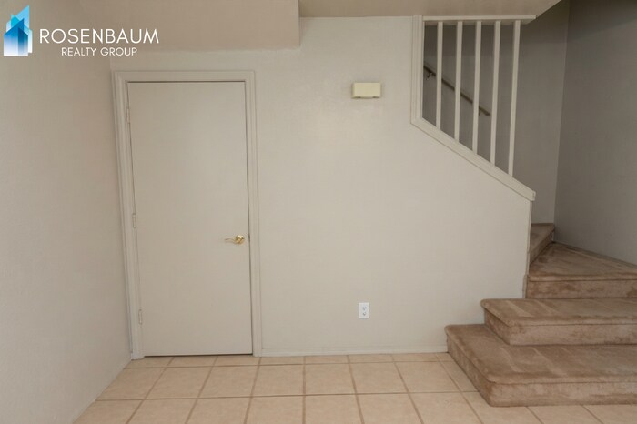 Building Photo - 15547 S Moon Valley Rd