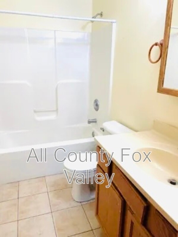 Building Photo - 2909 Willow Ln