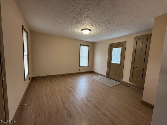 Building Photo - 1013 Prospect St NW