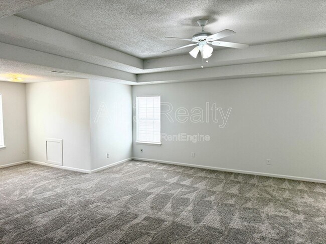 Building Photo - 231 Baywood Crossing