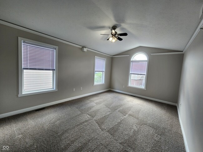 Building Photo - 1479 Autumn Oak St