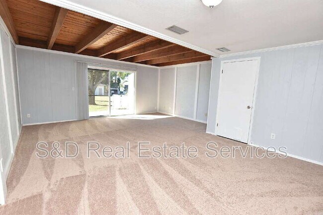 Building Photo - 2251 9th St SE