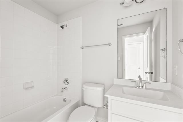 Building Photo - 4138 Maclin Dr