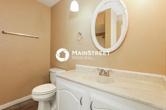 Building Photo - 3 Bedroom Pet-Friendly Home in Arlington, TX with Main Street Renewal