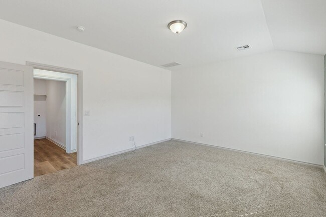 Building Photo - Stunning 4-Bed Home in Deer Creek Schools with Open Floorplan & Community Amenities