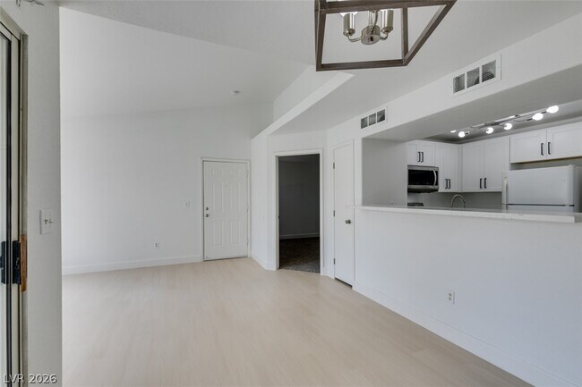 Building Photo - 2300 E Silverado Ranch Blvd