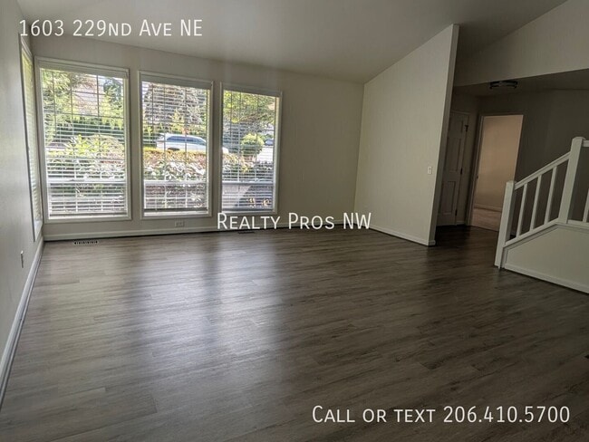 Building Photo - 1603 229th Ave NE