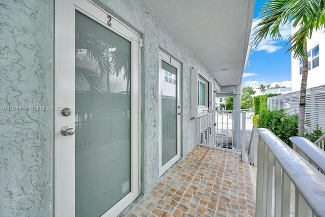 Building Photo - 1409 Euclid Ave