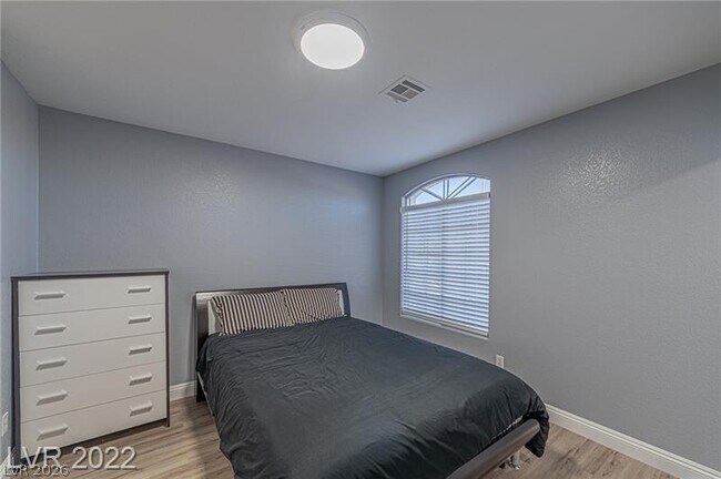 Building Photo - 4565 S Bonita Vista St