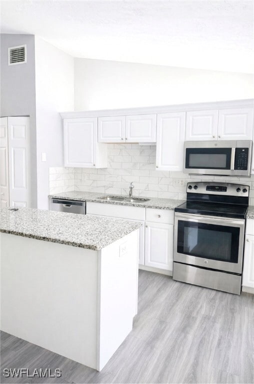 Building Photo - 5364 16th Pl SW